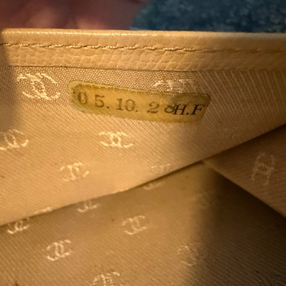 *project* Chanel Coco bifold long wallet in tan caviar leather - Picture 8 of 17